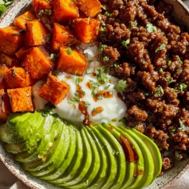 High-protein beef bowls with vegetables and rice