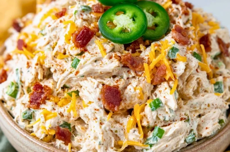 Delicious jalapeño popper keto chicken salad with creamy ingredients and spices