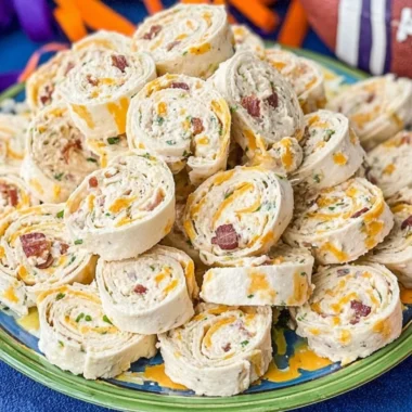 Bacon Ranch Pinwheels: Easy appetizer recipe with creamy ranch and crispy bacon.