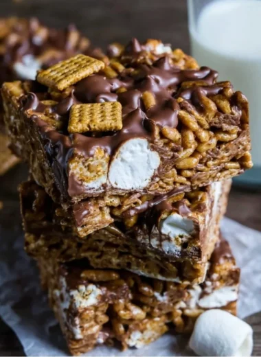 Delicious Golden Grahams S'mores Bars with chocolate and marshmallows