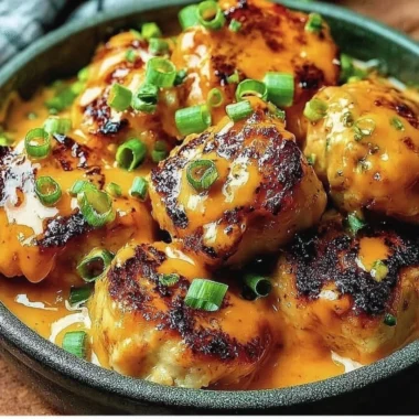 Delicious low carb Bang Bang Chicken served with fresh vegetables